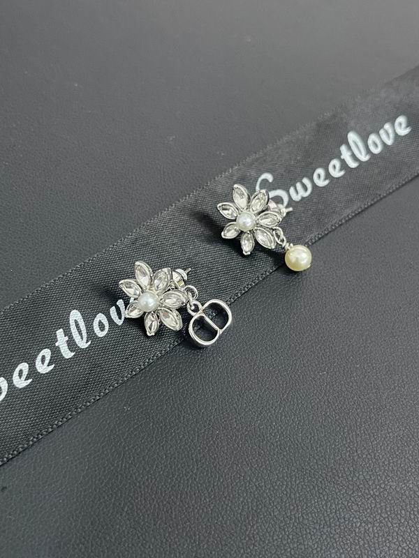 Dior Earring 06yxs74